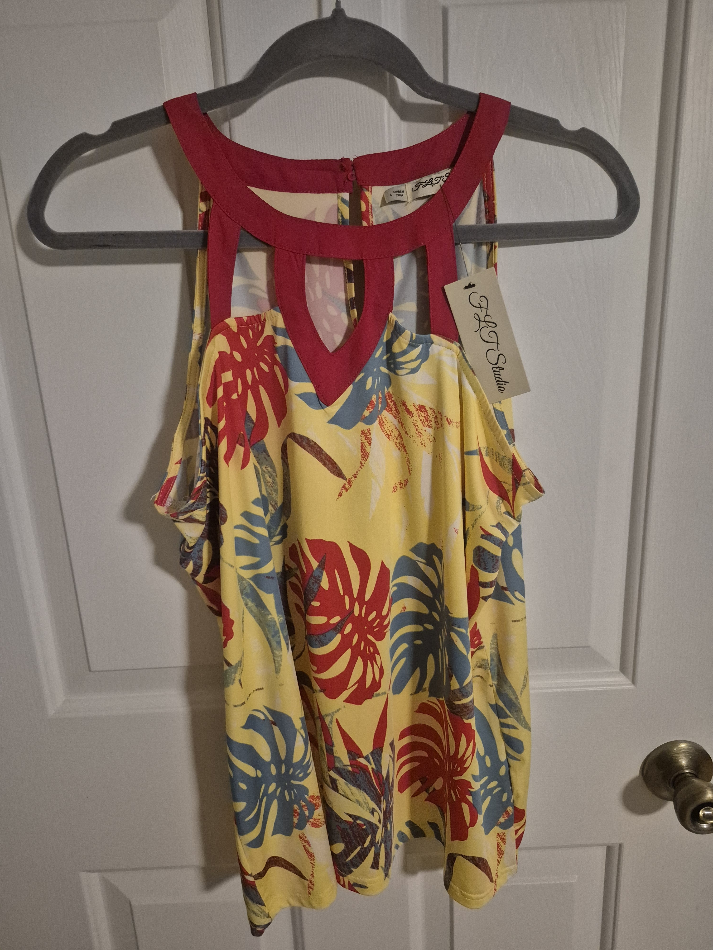 Tropical Print Cold-Shoulder Camisole With Pink Trim